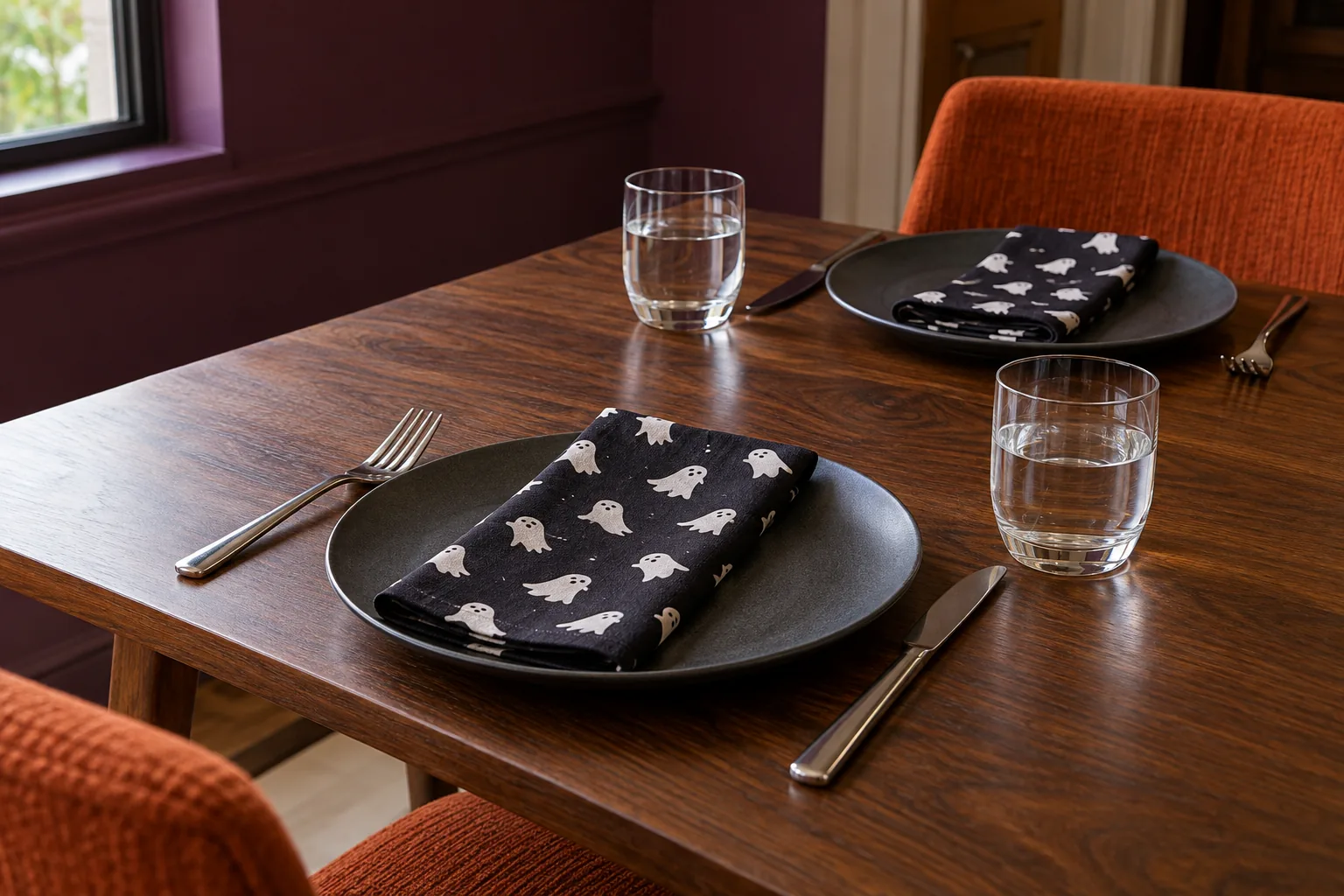 Give ordinary plates a Halloween napkin
